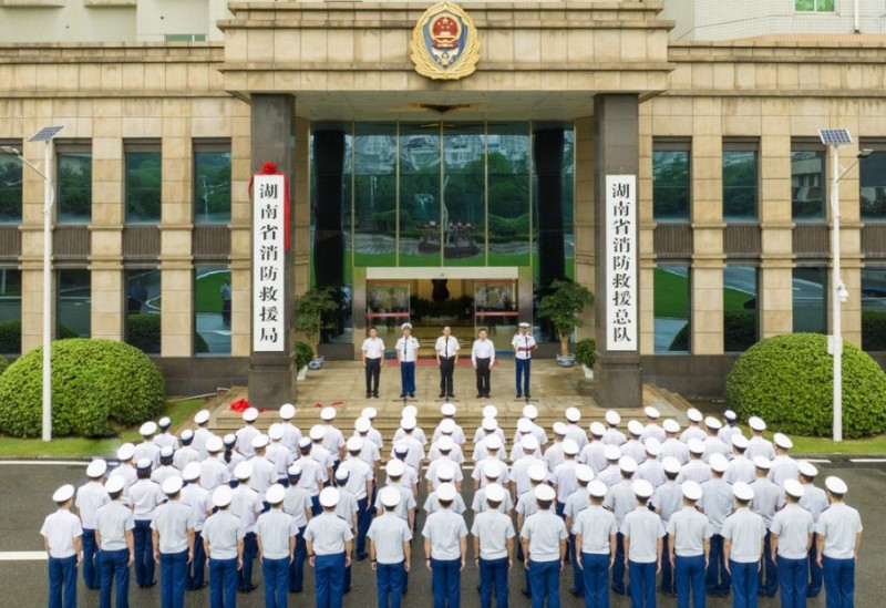嚴(yán)查資質(zhì)、練兵如火、盯防新能源——湖南消防筑牢春季“硬核防線”