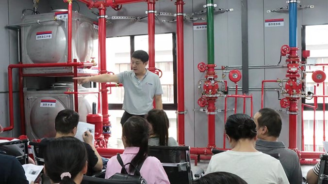消防職業(yè)技能培訓(xùn)：打造安全衛(wèi)士！
